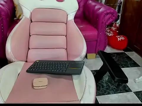 babyschoolgiirl online show from February 2026 12:59:02 AM