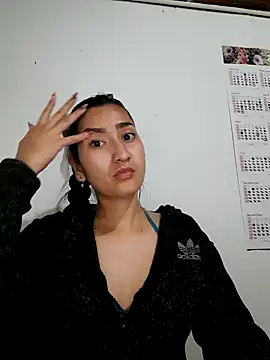 Snapshot of Marilyn_1-2 chatting on December 2025 01:11:01 AM Marilyn 1-2 online show from December 2025 01:11:01 AM