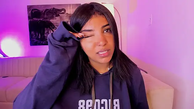 Snapshot of emmyheart7 chatting on March 2026 03:41:02 AM emmyheart7 online show from March 2026 03:41:02 AM