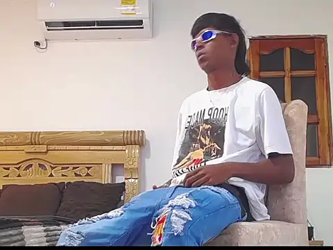 black boy22  online show from December 2025 04:11:02 AM