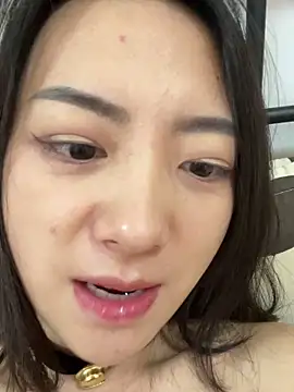 Snapshot of Jinmi125216 chatting on December 2025 08:28:02 PM Jinmi125216 online show from December 2025 08:28:02 PM