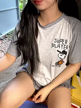 Snapshot of XndSeraphina chatting on January 2026 09:57:01 AM XndSeraphina online show from January 2026 09:57:01 AM