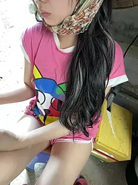 Snapshot of XndSeraphina chatting on February 2026 04:43:02 AM XndSeraphina online show from February 2026 04:43:02 AM