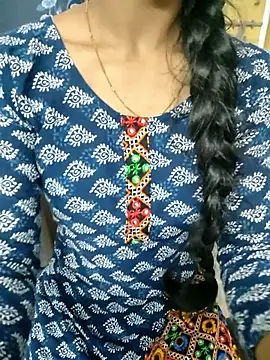 Snapshot of Roja__ chatting on November 2025 09:56:02 AM Roja online show from November 2025 09:56:02 AM