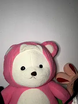 Snapshot of Kiee-lee chatting on December 2025 03:51:01 PM Kiee-lee online show from December 2025 03:51:01 PM