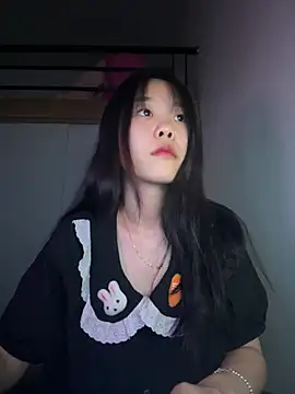 Kiee-lee online show from March 2026 01:27:01 PM