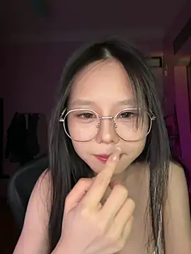 Kiee-lee online show from July 2026 04:31:02 PM