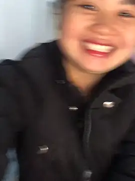 Snapshot of dovia-ba chatting on December 2025 01:00:01 AM dovia-ba online show from December 2025 01:00:01 AM