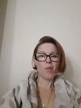 Snapshot of LanaOlbenst chatting on November 2025 09:25:02 PM LanaOlbenst online show from November 2025 09:25:02 PM