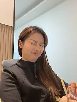 Snapshot of GYYoo chatting on November 2025 05:31:01 AM GYYoo online show from November 2025 05:31:01 AM