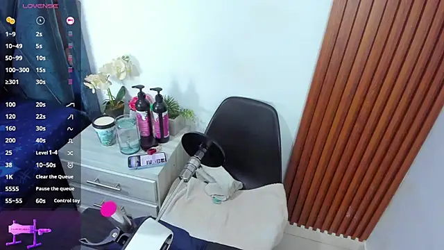 Snapshot of Latina_candy01 chatting on December 2025 07:18:01 PM Latina candy01 online show from December 2025 07:18:01 PM