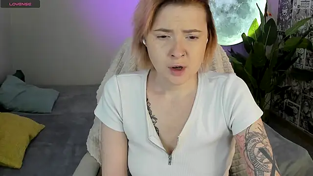 LaylaCookies  online show from November 2025 05:40:01 AM