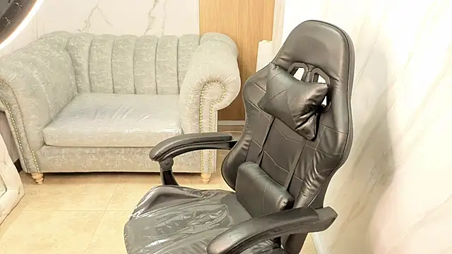 Snapshot of violeta_tf chatting on December 2025 01:42:01 PM violeta tf online show from December 2025 01:42:01 PM