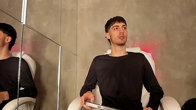 Snapshot of Emir_Ozan_ chatting on February 2026 07:53:02 PM Emir Ozan online show from February 2026 07:53:02 PM