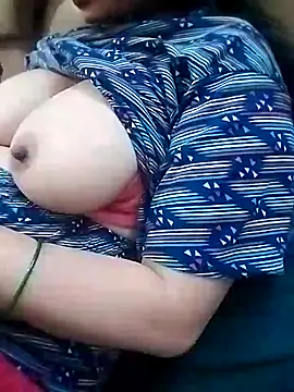 Snapshot of Priya_Sharma04 chatting on February 2026 07:40:01 PM Priya Sharma04 online show from February 2026 07:40:01 PM