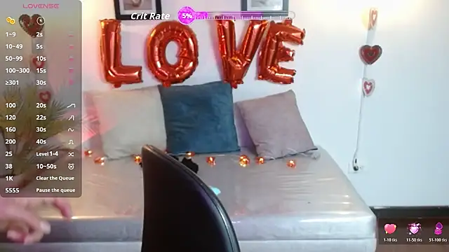 Juliana  lx online show from February 2026 01:39:02 PM