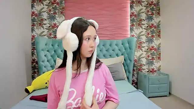 MonicaSway online show from November 2025 03:47:01 PM