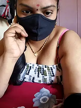 Snapshot of Paru_Tamil_Ponnu chatting on December 2025 06:29:02 AM Paru Tamil Ponnu online show from December 2025 06:29:02 AM