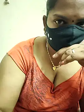 Snapshot of Paru_Tamil_Ponnu chatting on December 2025 06:58:01 PM Paru Tamil Ponnu online show from December 2025 06:58:01 PM