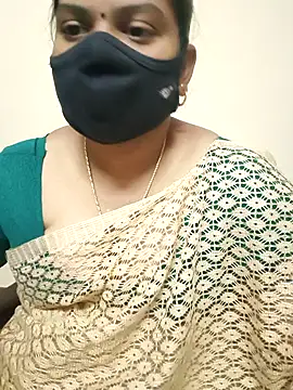 Snapshot of Paru_Tamil_Ponnu chatting on December 2025 06:14:02 PM Paru Tamil Ponnu online show from December 2025 06:14:02 PM