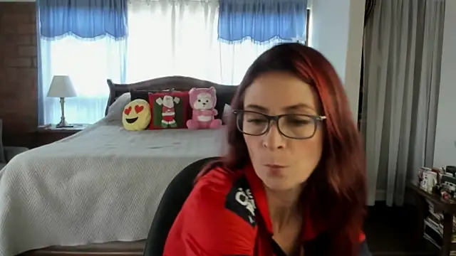 Snapshot of Charlotte-Willson chatting on December 2025 08:15:02 PM Charlotte-Willson online show from December 2025 08:15:02 PM