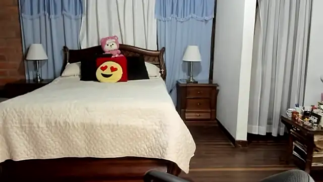 Charlotte-Willson online show from February 2026 03:00:02 AM