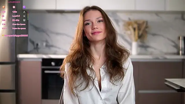 Snapshot of LucieNovembre chatting on December 2025 04:31:02 AM LucieNovembre online show from December 2025 04:31:02 AM