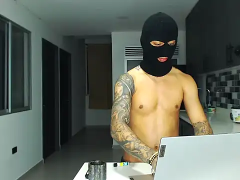 Snapshot of master_Tripa chatting on November 2025 11:51:01 PM master Tripa online show from November 2025 11:51:01 PM