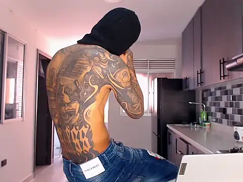 Snapshot of master_Tripa chatting on December 2025 01:53:01 PM master Tripa online show from December 2025 01:53:01 PM