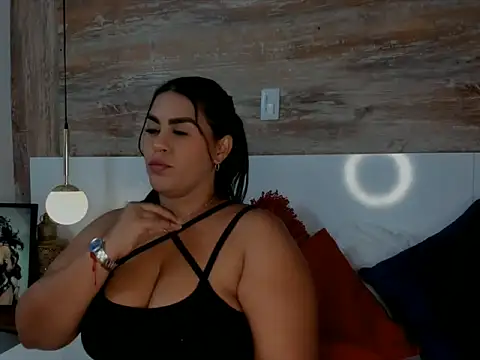 Snapshot of lathiffa chatting on December 2025 08:39:01 PM lathiffa online show from December 2025 08:39:01 PM