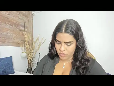 Snapshot of lathiffa chatting on December 2025 10:47:01 PM lathiffa online show from December 2025 10:47:01 PM