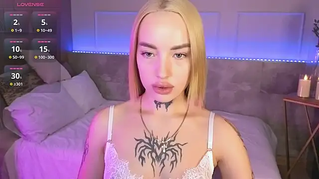 Snapshot of MarquiseMuse chatting on December 2025 05:56:01 AM MarquiseMuse online show from December 2025 05:56:01 AM