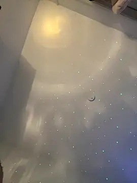 Snapshot of Kerysmae chatting on December 2025 03:07:02 PM Kerysmae online show from December 2025 03:07:02 PM