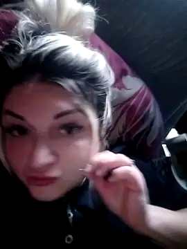 CharleyCream online show from December 2025 11:05:01 AM