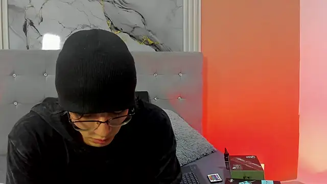 eren jeager online show from April 2026 01:32:01 AM