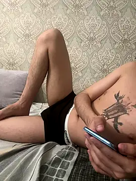 SanjarKZ online show from November 2025 01:04:02 AM