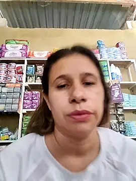MIA-LARIOS online show from April 2026 03:21:01 PM