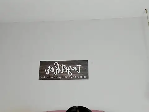 Snapshot of kylie1_ls chatting on November 2025 01:19:02 AM kylie1 ls online show from November 2025 01:19:02 AM