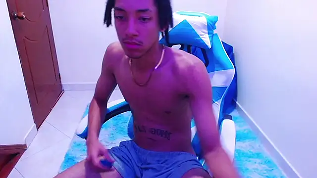 Snapshot of smith_66jr chatting on December 2025 12:20:02 AM smith 66jr online show from December 2025 12:20:02 AM