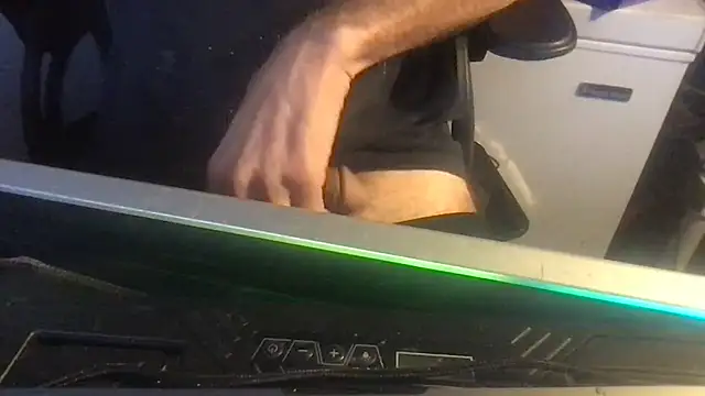 Snapshot of SinlessFreedom7 chatting on January 2026 05:12:01 AM SinlessFreedom7 online show from January 2026 05:12:01 AM