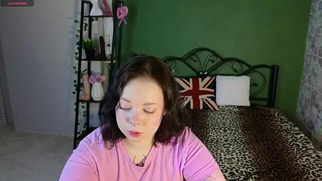 Vlada vv online show from April 2026 06:05:01 AM