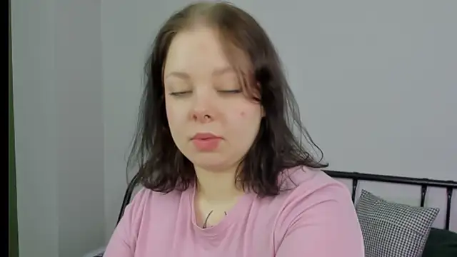 Vlada vv online show from May 2026 05:25:02 AM