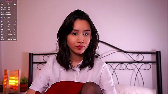 Snapshot of StaciaBratz chatting on December 2025 07:11:02 PM StaciaBratz online show from December 2025 07:11:02 PM