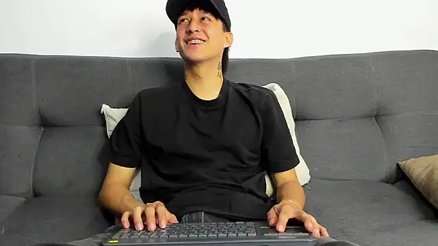 Darsel night online show from December 2025 07:53:01 PM