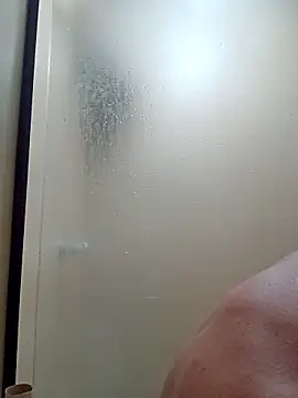 RobertoLuiz84 online show from April 2026 08:21:01 PM