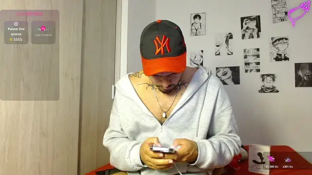 Snapshot of Henry_villa23 chatting on March 2026 04:41:02 AM Henry villa23 online show from March 2026 04:41:02 AM