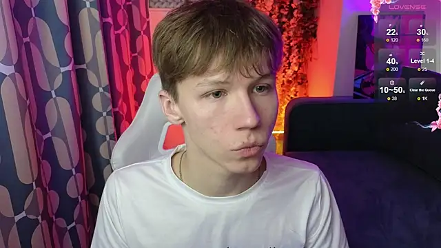 cuMte boy online show from April 2026 01:25:02 AM