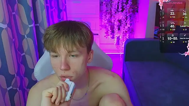 cuMte boy online show from April 2026 01:14:01 AM