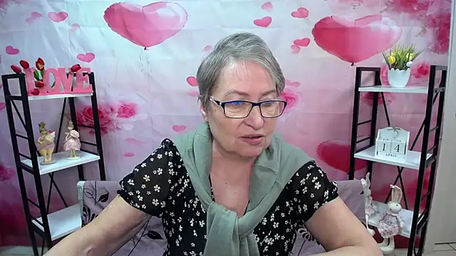 Snapshot of OlgaLuck chatting on April 2026 05:35:01 AM OlgaLuck online show from April 2026 05:35:01 AM