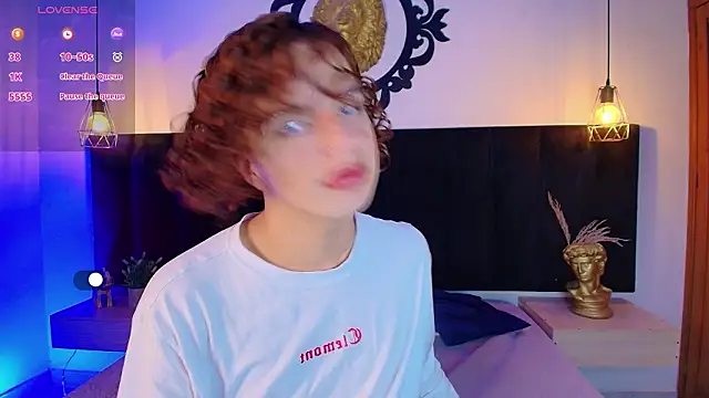 Skyee angel online show from March 2026 01:50:02 PM